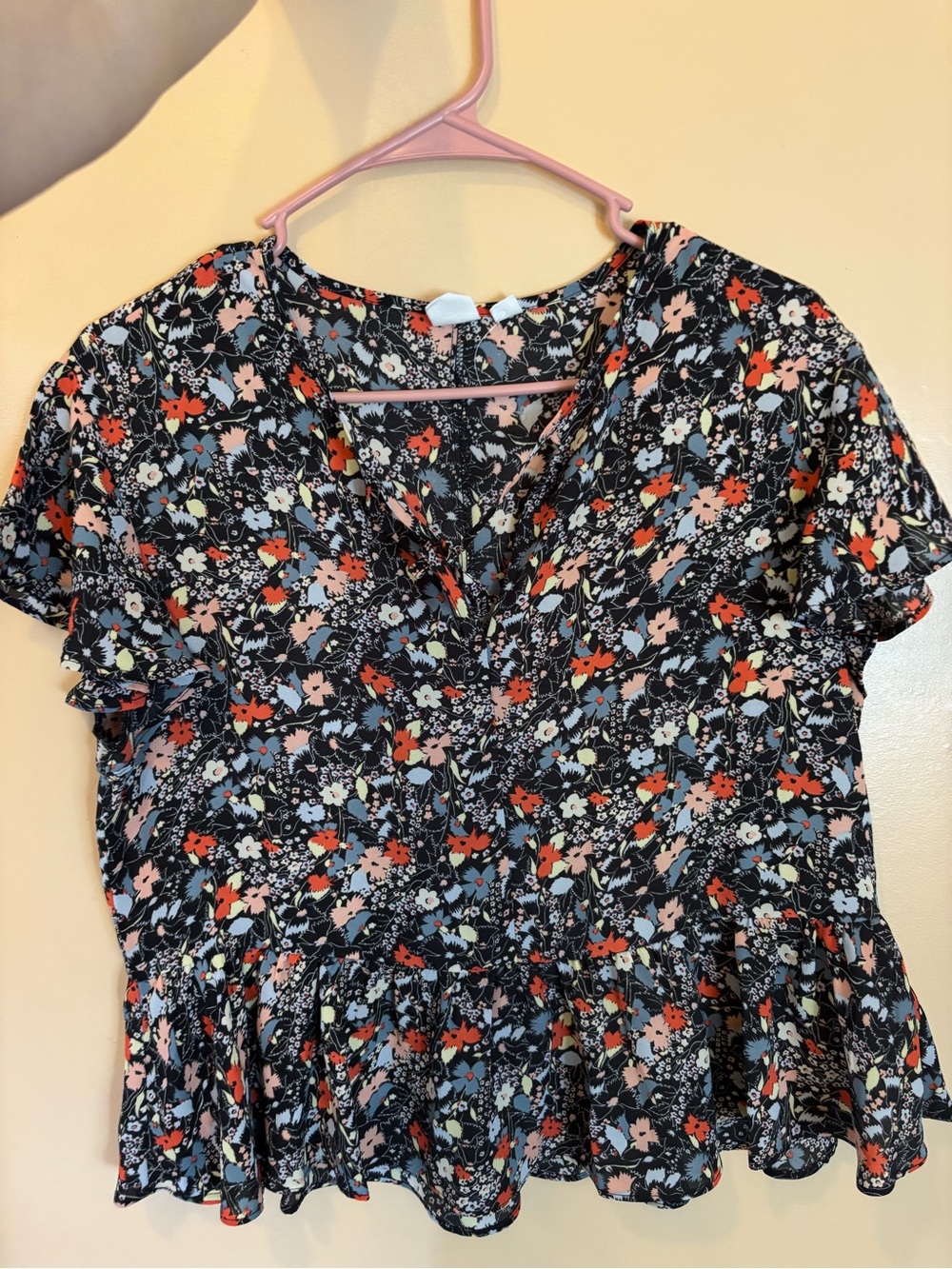 Floral V-Neck Short Sleeve Peplum Top - Navy Multi